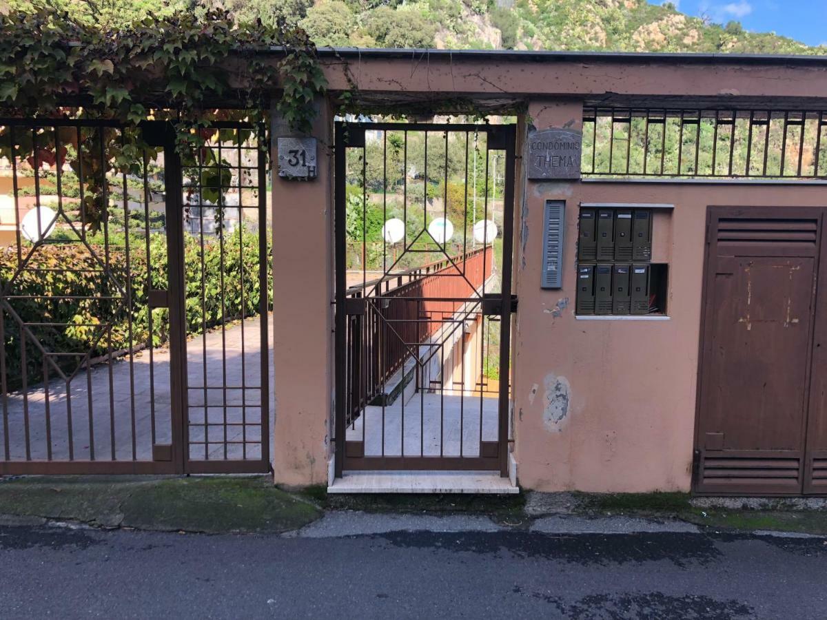 La Casa Di Andrea Apartment Taormina Luaran gambar